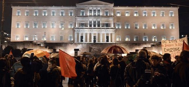 Yunanistanın kreditörlerle anlaşması protesto edildi