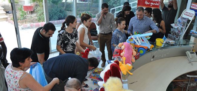 United Medya’dan Kobane’deki çocuklara oyuncak