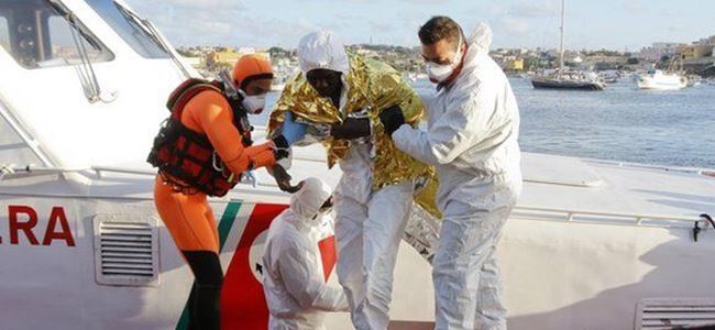 Yine denizde dram: Teknede 50 göçmenin ölüsü bulundu