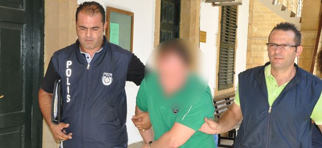 Sahte kimlik ile ülkeye girdi, yakalandı