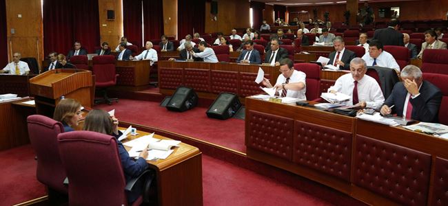 Mecliste gündem: Müzakereler, su ve eğitim
