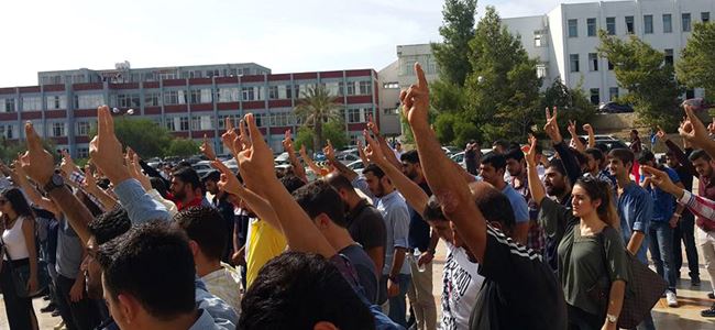 YDÜ öğrencileri, bombalı saldırı boykot ile kınadı