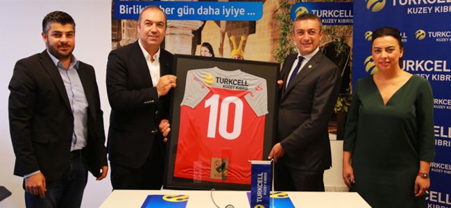 Futbolun iletişim sponsoru KKTCELL