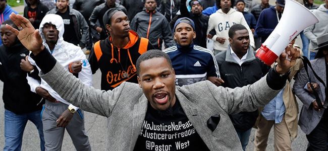 ABDde polis şiddeti protesto edildi
