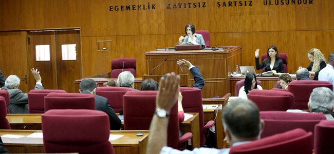 Belediyelerin beklediği yasa oybirliği ile geçti