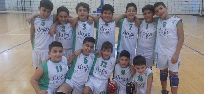 İlkokullarda voleybol heyecanı