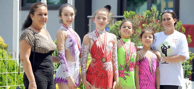 Cimastikçilerden başarı