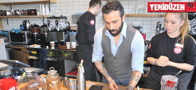 Eddy Righi, Caffe Pascucci’de kahve severlere buluştu