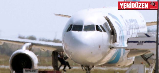 Kaçırılan uçağın yolcuları Mısıra döndü