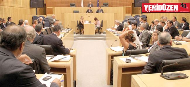 Yunan TV kanallarına fren girişimi