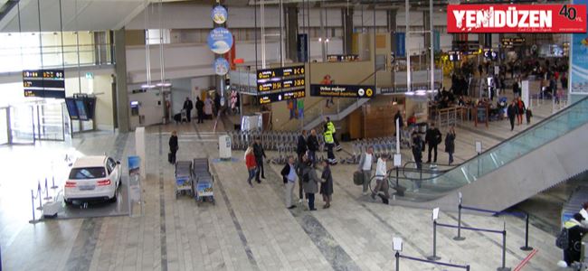 İsveç Havaalanında bomba paniği