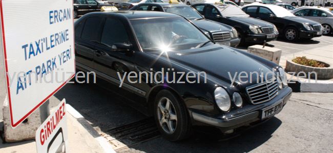 Ercan’daki taksiciler dertli