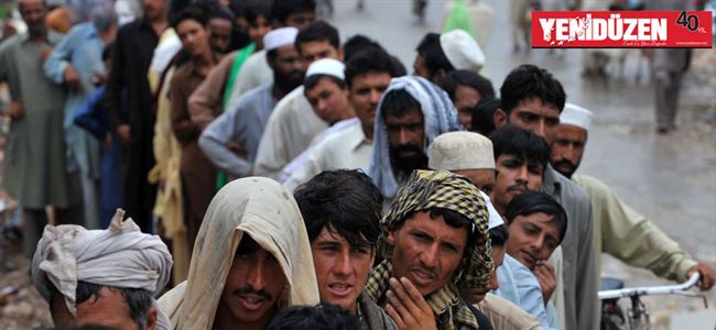 Şiddetli yağışlar 212 can aldı