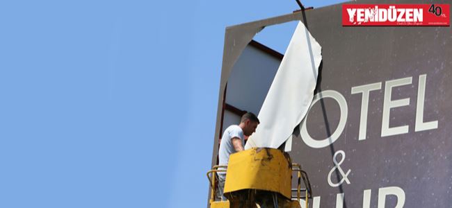 ‘Reklam tabelaları’ sökülmeye başladı