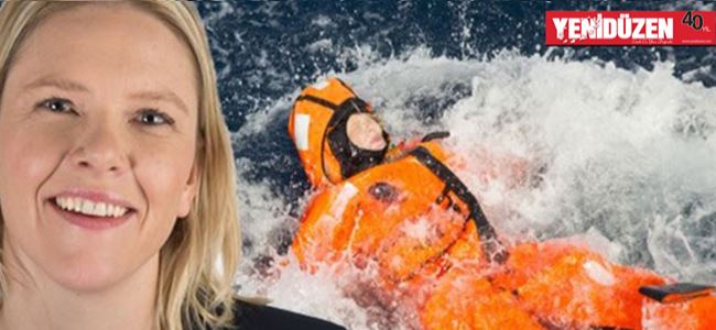 Norveçli Bakan denize atlayıp kurtarılmayı bekledi