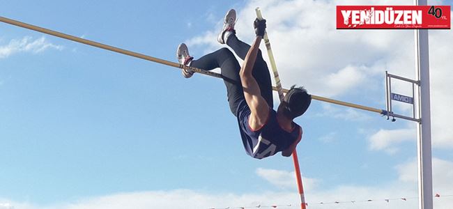 Atletizmde, YDÜ’den çifte şampiyonluk