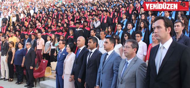 Bin 260 öğrenci diploma aldı