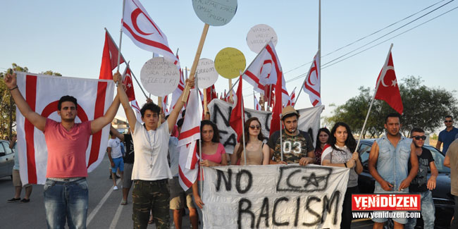  Beş Kıbrıslı Türk’ün darp edilmesi protesto edildi