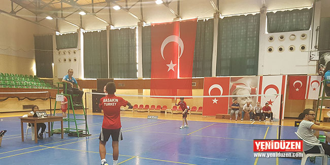 Oyunlar badminton ile sona eriyor