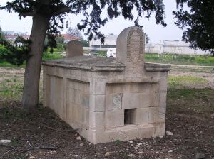 Yeroşibu Osmanlı Mezarlığı