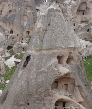 Kapadokya (Güzel Atların Ülkesi)’nde Tarihle Buluşmak