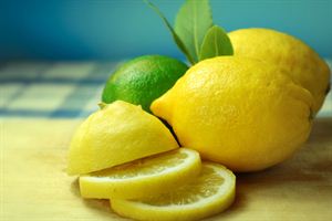 Güneş renginde bir besin: limon