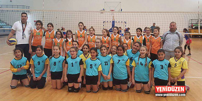 İlkokul voleybolda heyecan sürüyor