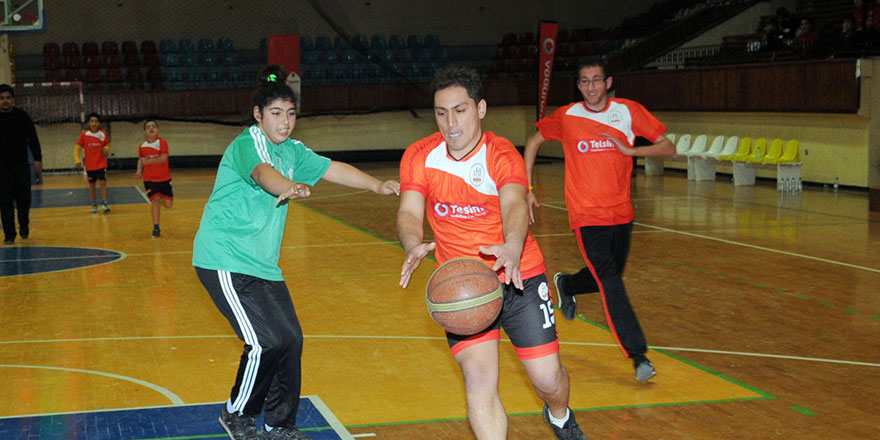 ‘Engelsiz Turnike’ basketbol turnuvası yapıldı