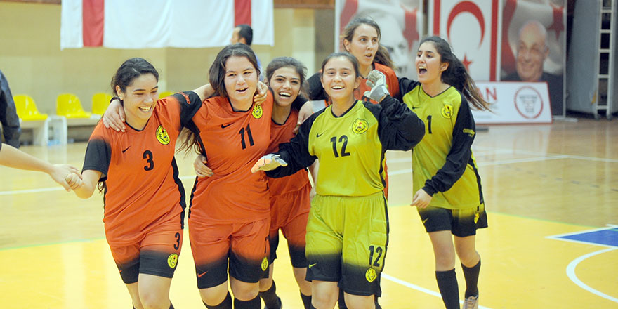 Futsalda şampiyonlar değişmedi