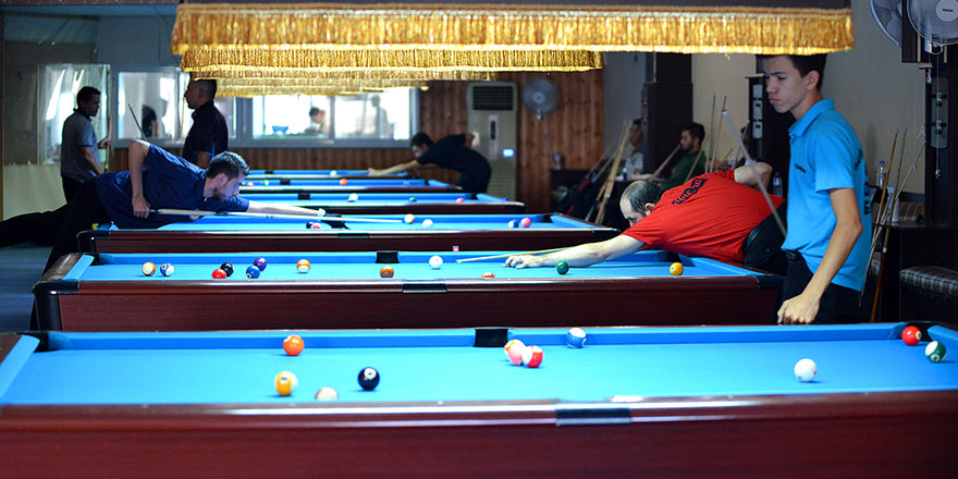 Bilardoda büyük çekişme