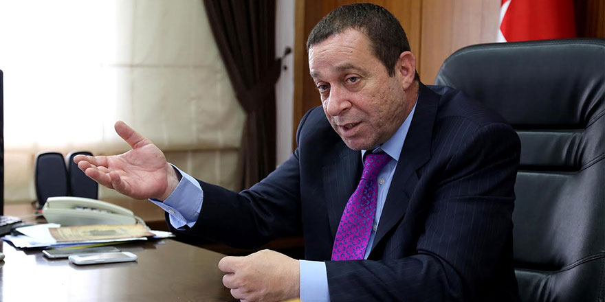 Maliye Bakanı Serdar Denktaş “güneyi” suçladı
