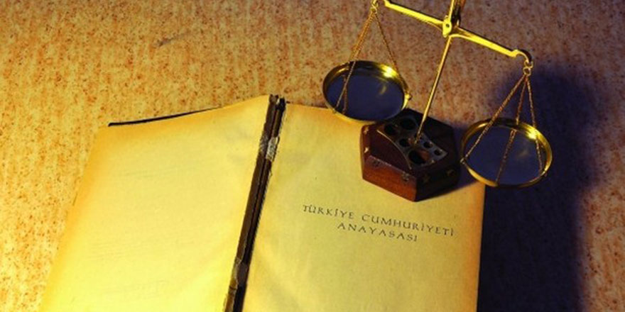 Türkiye’de Sistem mi, Rejim mi Değişiyor?