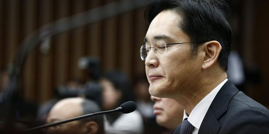 Samsung genel müdürü yolsuzluktan tutuklandı