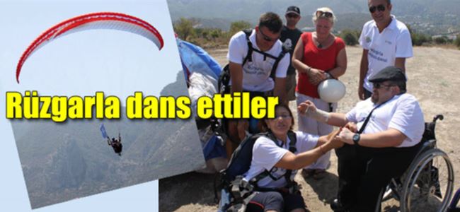 Engelleri gökyüzünde aştılar