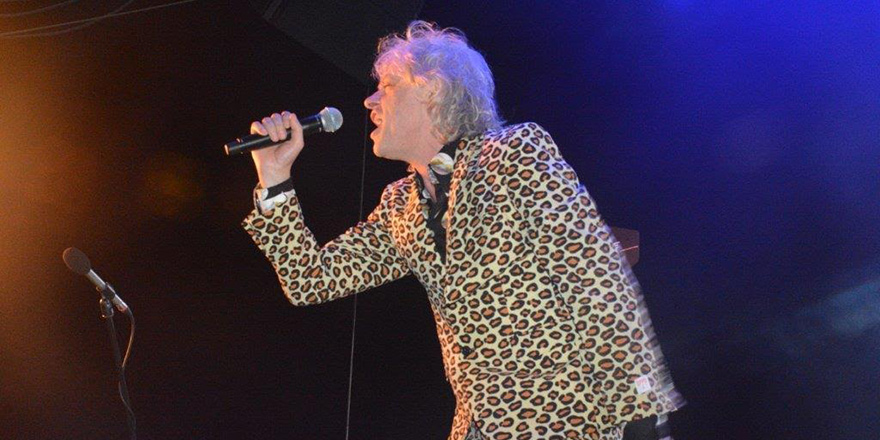 Bob Geldof , Mağusa'yı salladı
