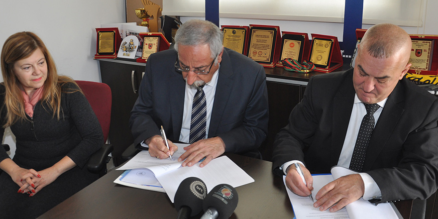 "Girne Belediyesi Danışma ve Destek Merkezi” protokolü imzaladı