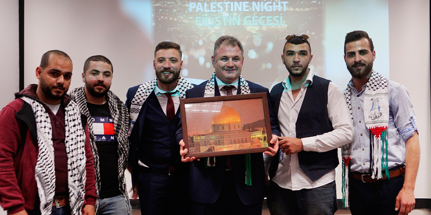 UKÜ’de  “Filistin Gecesi” coşkusu devam ediyor