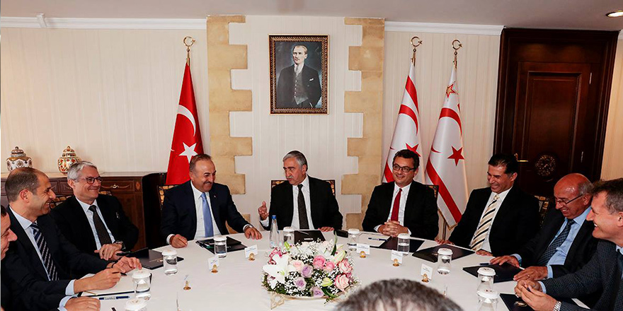 Çavuşoğlu, parti başkanları ile görüştü