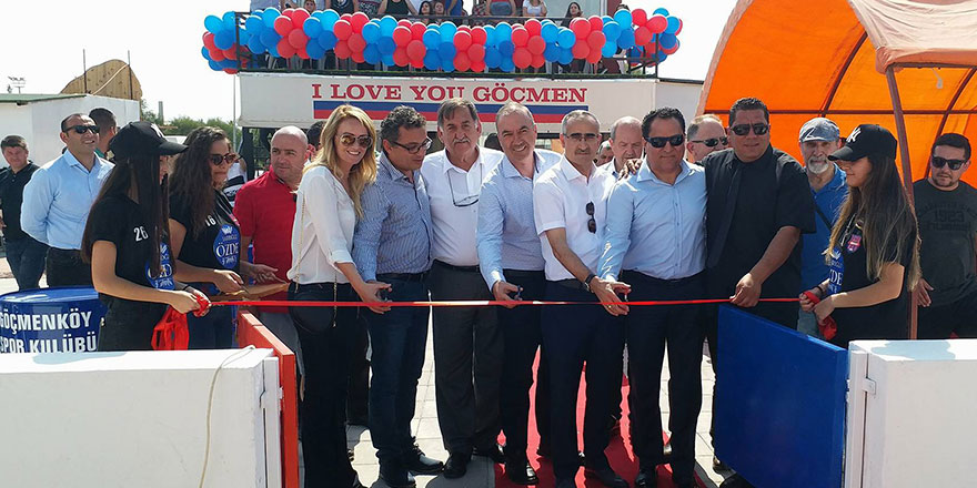 Göçmenköy'ün futbol sahası açıldı