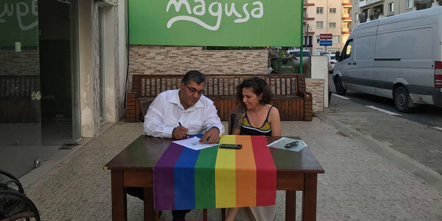 ‘LGBTİ+ Dostu Belediyecilik Protokolü’nü Gökçe imzaladı