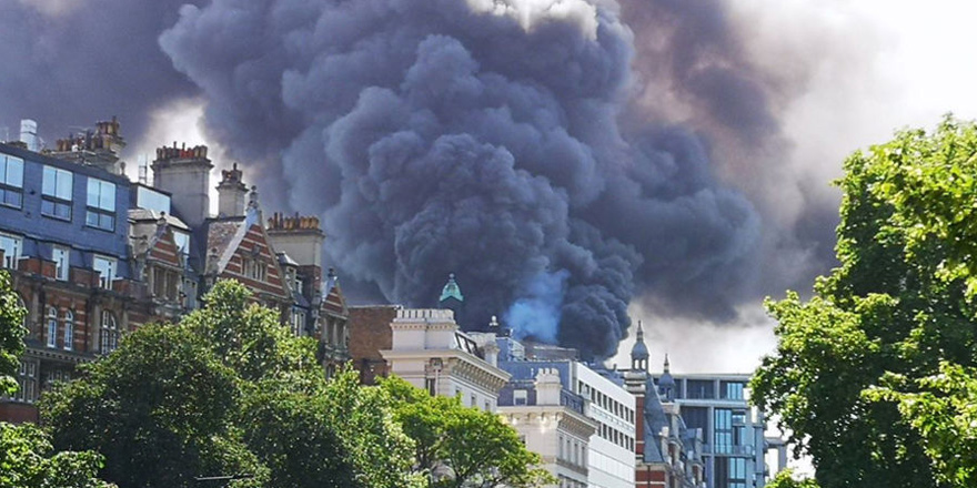Londra'da 5 yıldızlı otelde yangın