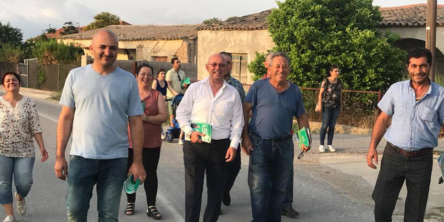 Salih Bayraktar ve ekibi Pınarlı köyünü ziyaret etti