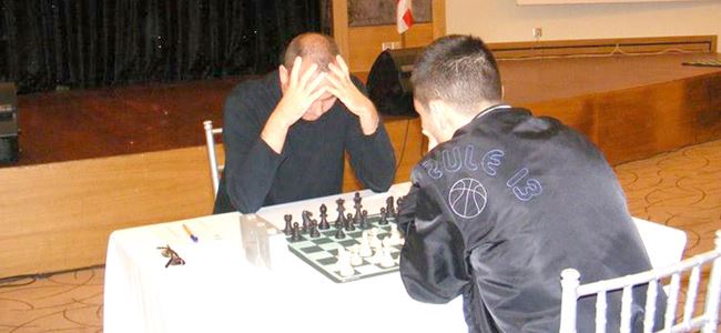 Cengiz Hasman liderliğini sürdürdü