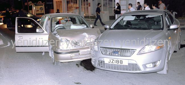 Kaza oldu, yol tıkandı!