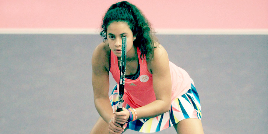 Eliz kortlara geri döndü