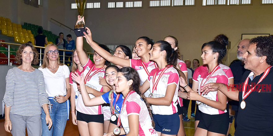 Vakıflar emeği geçenleri unutmadı