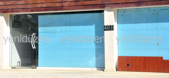 Hırsızların hedefi ecza deposu