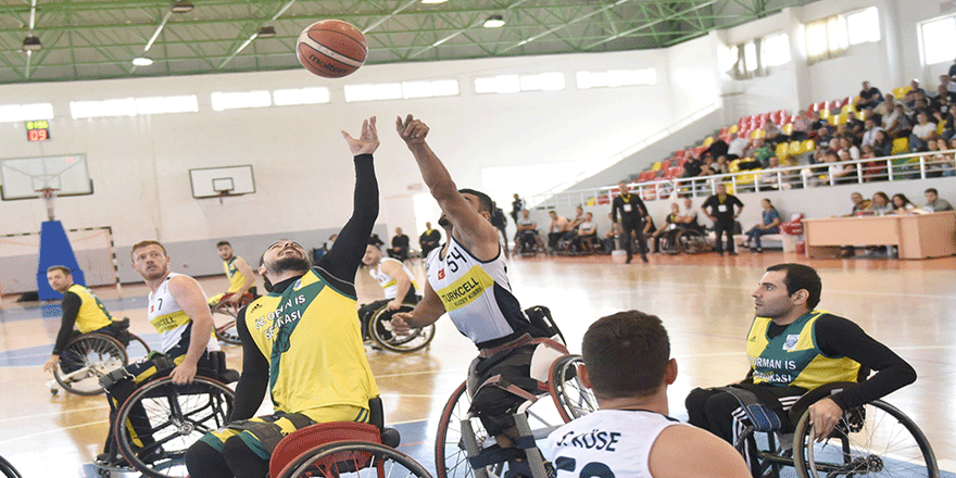 KKTCELL seriye bağladı: 70-49