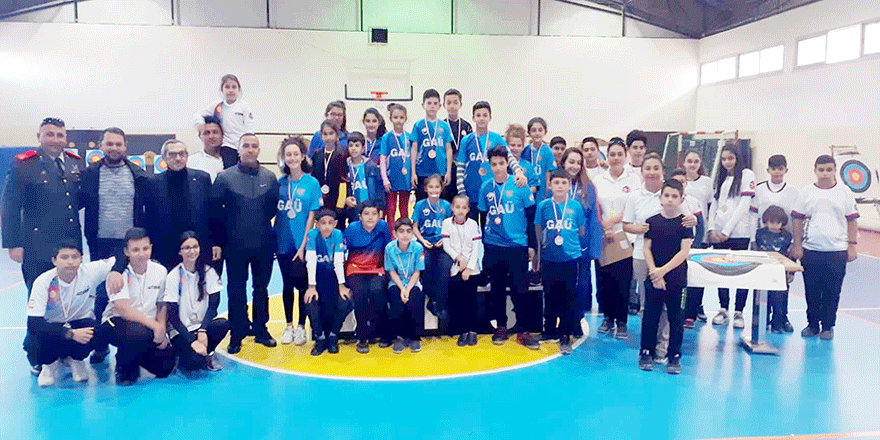 Cumhuriyet yarışında hedefe attılar