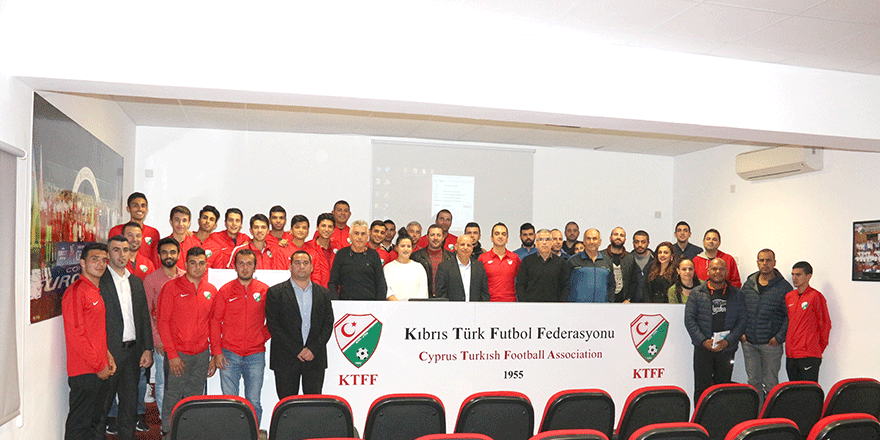 Hakemler, futsal eğitimini tamamladı